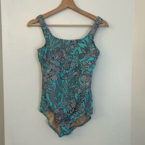 Lands’ End 1 piece swimsuit